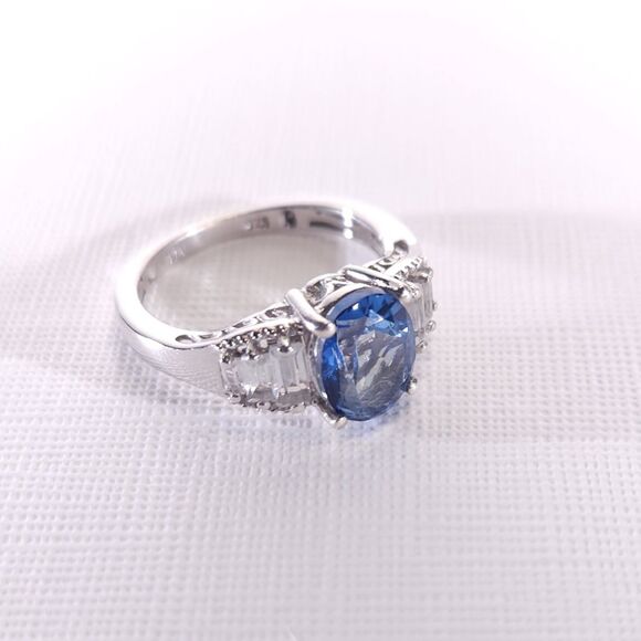 Blue Mystic Topaz 2.5 Carats Ring Size 6 - Picture 3 of 6